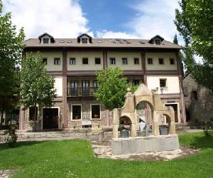 Hoteles en Morillo de Tou - Casa Forestal