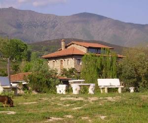 Hoteles en El Raso - Casa Rural Ropino