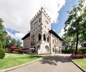 Hoteles en Manjoya - Castillo Del Bosque La Zoreda