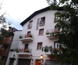 Hoteles en Sort - Hostal Can Josep