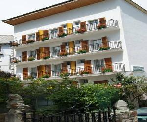 Hoteles en Bielsa - Hostal Pirineos Meliz