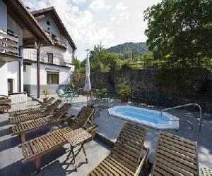 Hoteles en Oronz - Hostal Rural Salazar