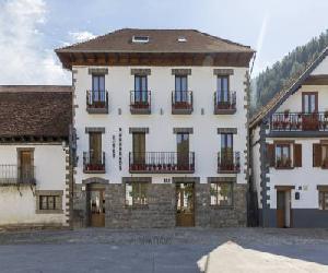 Hoteles en Ochagavía - Hotel Rural Auñamendi