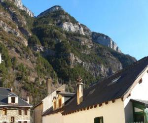 Hoteles en Canfranc - La Cabaña