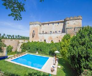 Hoteles en Villanueva de Cañedo - Posada Real Castillo del Buen Amor