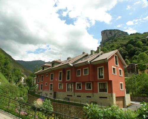 Apartamentos Puente La Molina - Carreña