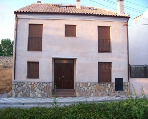 Apartamentos Rurales Romero - Nohales