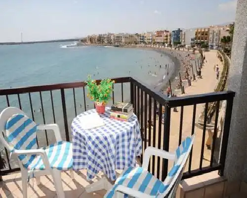 EmyCanarias Primera Línea De Playa - Arinaga