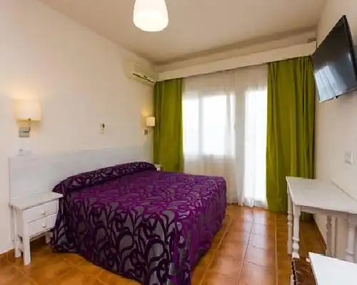 Hostal Sol y Miel - Benalmádena