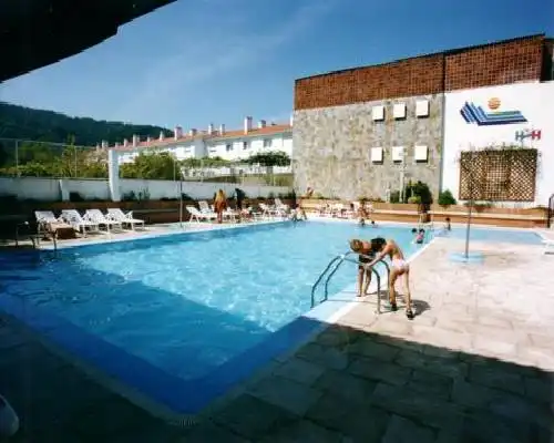 Hotel Sarga - Cabañas