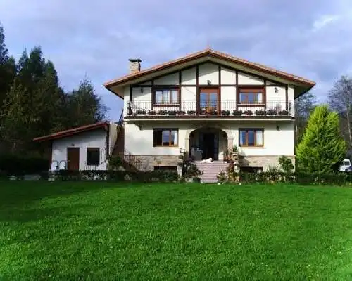 Casa Rural Ibarrondo Etxea - Mungia